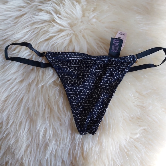 NWT Victoria's Secret G-string panties (5 panties) - Picture 4 of 7